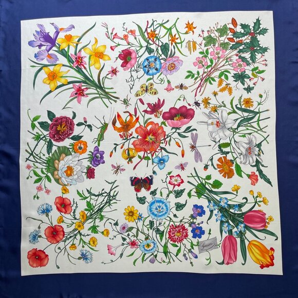 Gucci Silk Wrap Flora 1 Print Multicolor Blue Border Scarf - Picture 2 of 16